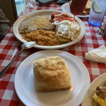 Galloping Hen - Chorizo omelette with rice and beans and a side biscuit - Breakfast & Brunch Near Me - Ventura, California Galloping Hen - Chorizo omelette with rice and beans and a side biscuit - Breakfast & Brunch Near Me - Ventura, California