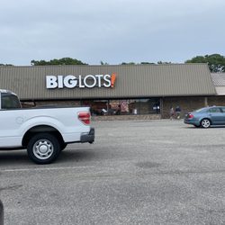 Big Lots - Exterior