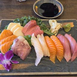 Sushi sashimi combo Sushi sashimi combo