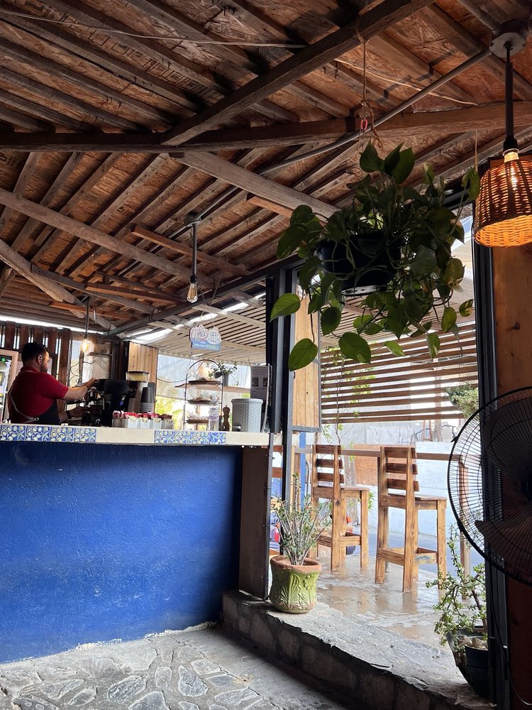 Jarro Café & Grill