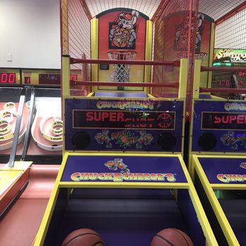 Chuck E. Cheese - Basketball: such a good value compared to Circus Circus! - Pizza Near Me - Las Vegas, Nevada
