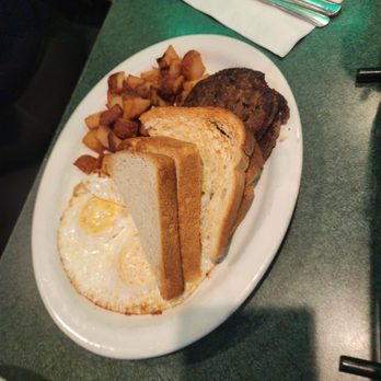 Metro Diner - Breakfast plate, loved the sausage - Diners Near Me - Birmingham, Alabama