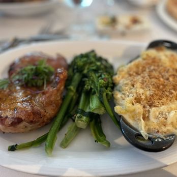 Vintner Grill - New American Near Me - Las Vegas, Nevada Vintner Grill - New American Near Me - Las Vegas, Nevada