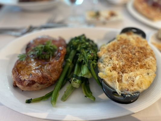 Vintner Grill by null