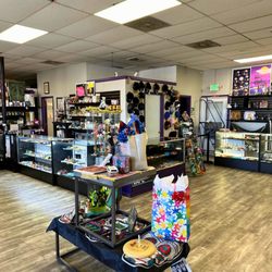 Magnolia Road Smoke and Vape Shop - Store Interior