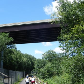 Blackstone River Bikeway - Parks Near Me