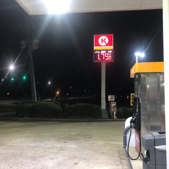 Circle K - a gas station at night - Gas Stations Near Me - Shreveport, Louisiana Circle K - a gas station at night - Gas Stations Near Me - Shreveport, Louisiana