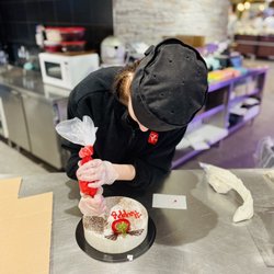 Fortinos - Will write on cakes!