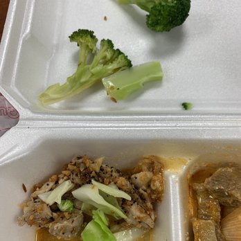 Thai Kitchen - I took out 2 pieces of broccoli, and look! Some meat. Maybe like 4 pieces of chicken. - Thai Near Me - Anchorage, Alaska