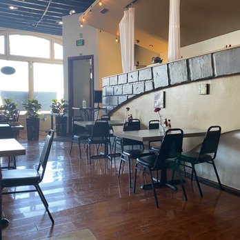 Le Petit Dejeuner - Lower-level Dining Area - Breakfast & Brunch Near Me - Detroit, Michigan Le Petit Dejeuner - Lower-level Dining Area - Breakfast & Brunch Near Me - Detroit, Michigan