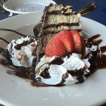 Boston Sail Loft - Boston Cream Pie - Bars Near Me - Boston, Massachusetts