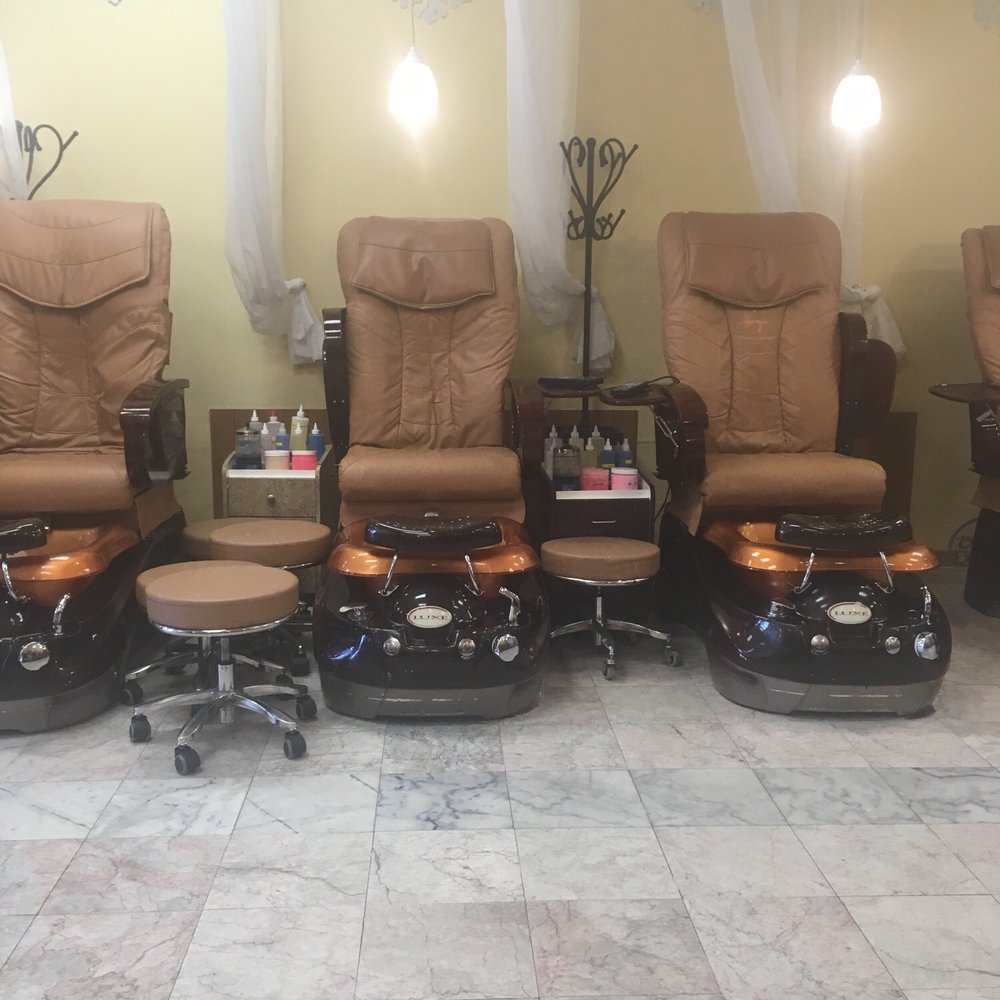 Le's Nails & Spa - Beautiful atmosphere - Nail Salons Near Me - Memphis, Tennessee Le's Nails & Spa - Beautiful atmosphere - Nail Salons Near Me - Memphis, Tennessee