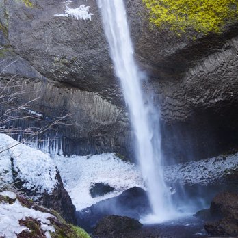Latourell Falls - Hiking Near Me - Portland, Oregon Latourell Falls - Hiking Near Me - Portland, Oregon
