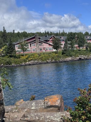 Cove Point Lodge by null