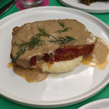 Netflix Bites - Meatloaf - American Near Me - Los Angeles, California
