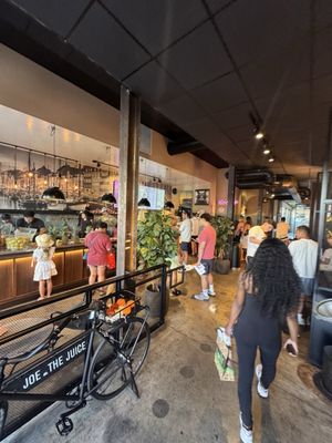 JOE & THE JUICE by null