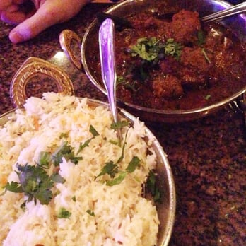 Cafe Bombay - Gosht korma with rice (if I'm remembering correctly) - Indian Near Me - Norcross, Georgia Cafe Bombay - Gosht korma with rice (if I'm remembering correctly) - Indian Near Me - Norcross, Georgia