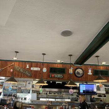 Black Bear Diner Goodyear - Inside - American Near Me - Goodyear, Arizona