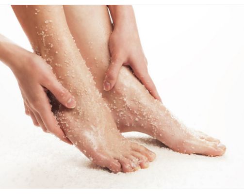 Deluxe Pedicure - Choose your scent:lavender,green tea ,olive,avocado,orange ,lemon.
With 5 steps come with spa package,sea salt with a warm water cleansing and refreshing your feet ,warm sugar scrub massage leg,apply warm cream mask with two hot towel wrap and relaxation paraffin wax ensuring a soft and silky feel .