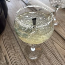 Good margarita deal, great portion