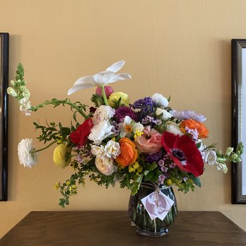Flowers by Thao - Floral Designers Near Me Flowers by Thao - Floral Designers Near Me