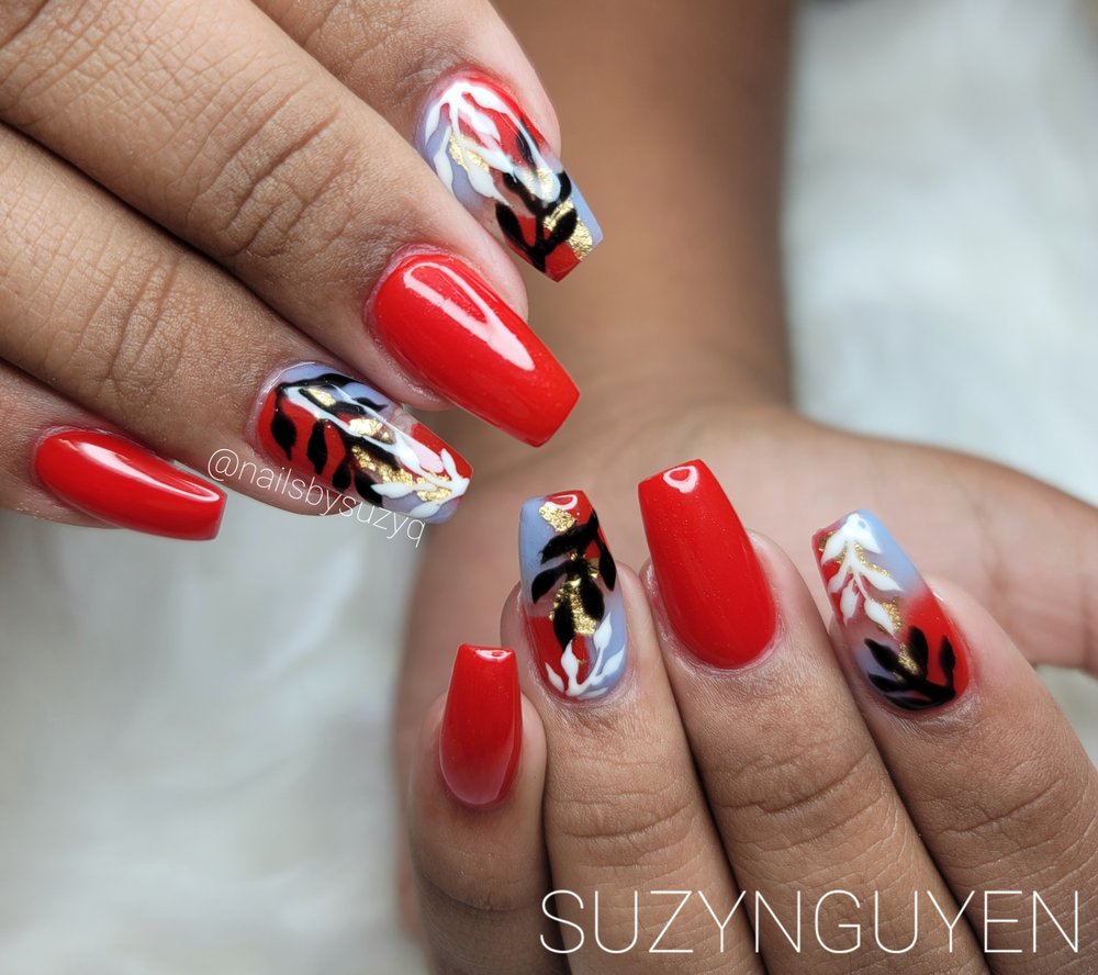 Nails By Suzy Nguyen  Logo