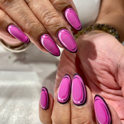 Topcoat - These Cartoon styled Gel-X nails are unbelievable! They don't look real! #gelx