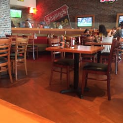 Shakey's Pizza - Interior
