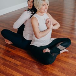 Zen Yoga Barre - Ran by a mother-daughter duo!