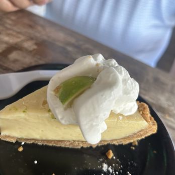 Octopus' Beer Garden - Key lime pie - Beer Gardens Near Me - Mount Clemens, Michigan