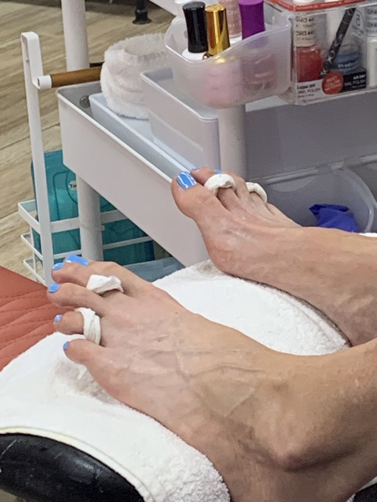Super Top Nails Logo