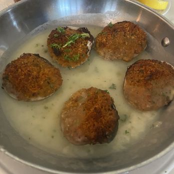 Banchetto Restaurant  - Banchetto stuffies stuffed clams with bacon, Spanish onions in Japanese panko breading in a white wine and lemon sauce. - Italian Near Me - Nanuet, New York