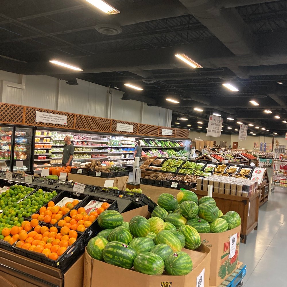 Harvill's Produce - Main area - Farmers Market Near Me - Orlando, Florida Harvill's Produce - Main area - Farmers Market Near Me - Orlando, Florida