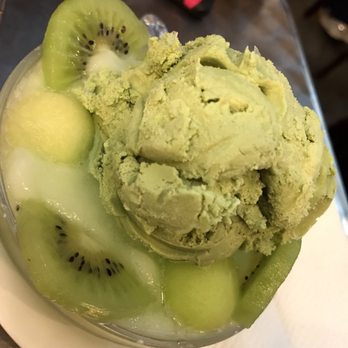 Dessert Republic - Green Wonder, bottom was delicious, ice cream wasn't good - Chinese Near Me - San Mateo, California Dessert Republic - Green Wonder, bottom was delicious, ice cream wasn't good - Chinese Near Me - San Mateo, California