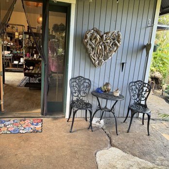 Stitch by Stitch - More knitting space in back lanai and view into the shop - Florists Near Me - Wailuku, Hawaii Stitch by Stitch - More knitting space in back lanai and view into the shop - Florists Near Me - Wailuku, Hawaii