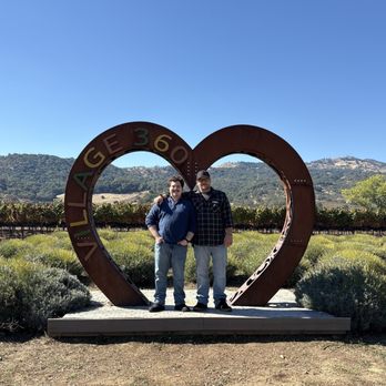 BackRoad Vines - Super pretty anytime of year too - Wine Tasting Room Near Me - Fairfield, California
