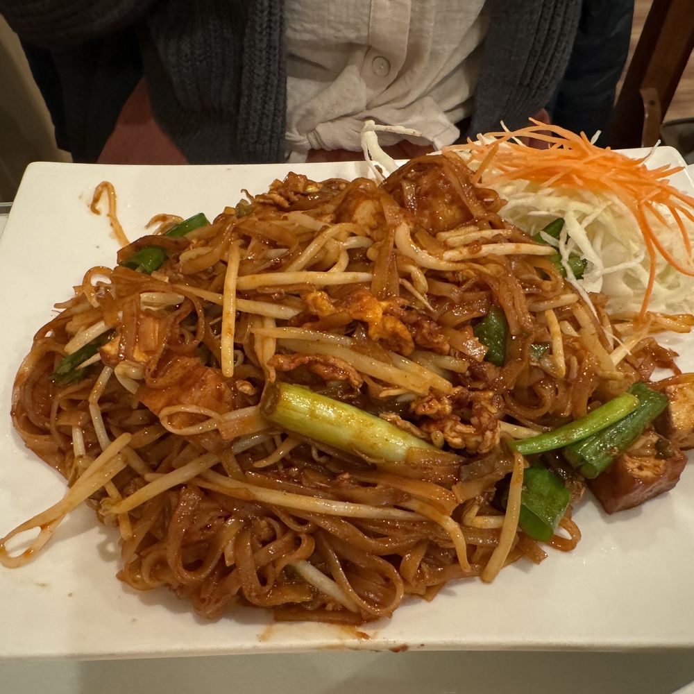 Krystal Thai - Pad Thai - Thai Near Me - Crystal Lake, Illinois