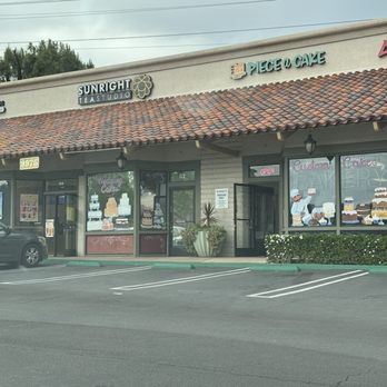 Sunright Tea Studio - Exterior - Bubble Tea Near Me - San Diego, California