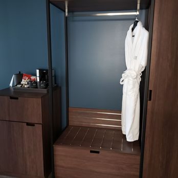 Hotel Interurban - Frig and storage - Hotels Near Me - Tukwila, Washington Hotel Interurban - Frig and storage - Hotels Near Me - Tukwila, Washington