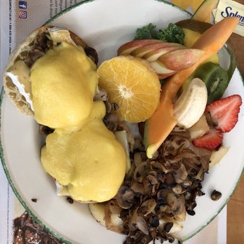 Cora's Breakfast & Lunch - a plate of food - Breakfast & Brunch Near Me - Ottawa, Ontario