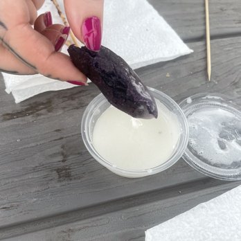 Dee's Poi Mochi - Ube mochi - Hawaiian Near Me - Kahului, Hawaii Dee's Poi Mochi - Ube mochi - Hawaiian Near Me - Kahului, Hawaii