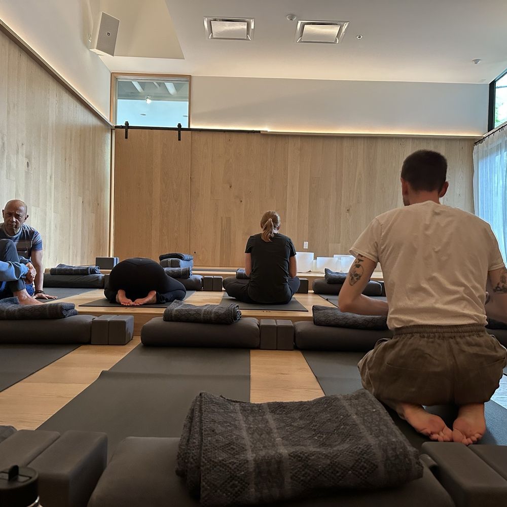 DRIFT Yoga JuiceBar - Preparing for a sound bath - Yoga Near Me - Seattle, Washington