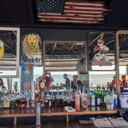 Sunset Harbor Bar and Grille - The view is great!