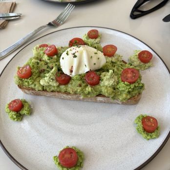 Eller Bakery - Avocado toast - Bakeries Near Me - Costa Mesa, California