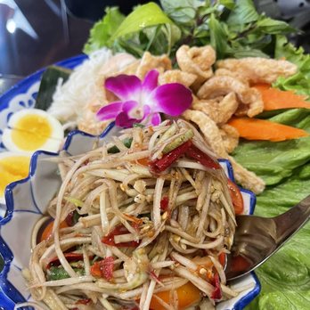 LaoTable - Tum Marg Hoong Papaya Salad - Laotian Near Me - San Francisco, California LaoTable - Tum Marg Hoong Papaya Salad - Laotian Near Me - San Francisco, California