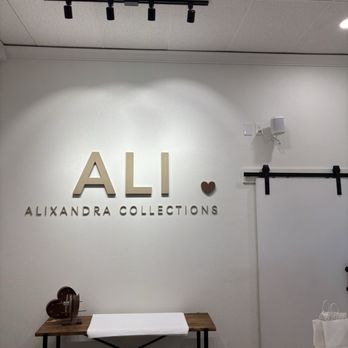 Alixandra Collections - Women's Clothing Near Me - Scottsdale, Arizona