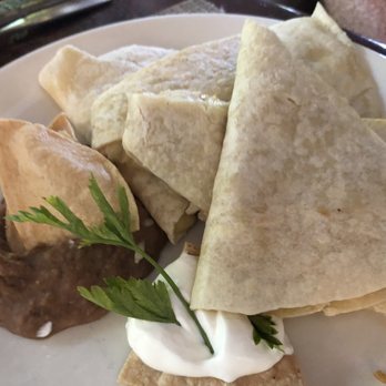 Pancho's Backyard - Chicken quesadilla lunch - bland - Bars Near Me - San Miguel de Cozumel, ROO Pancho's Backyard - Chicken quesadilla lunch - bland - Bars Near Me - San Miguel de Cozumel, ROO