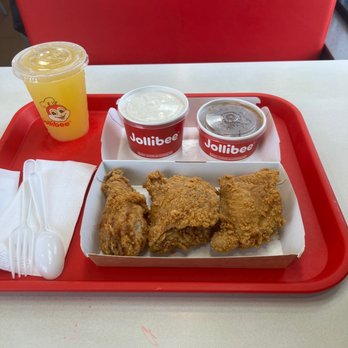 Jollibee - Three piece, white rice, gravy, Pineapple Juice. - Fast Food Near Me - Virginia Beach, Virginia