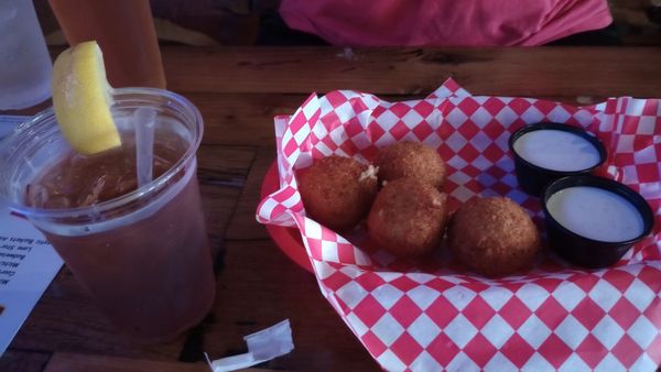 Big Al’s Down The Hatch by null