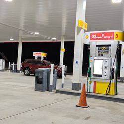 Road Warrior Travel Center - Gas pumps